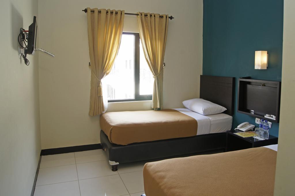 The Winner Premier Hotel Pemalang Szoba fotó